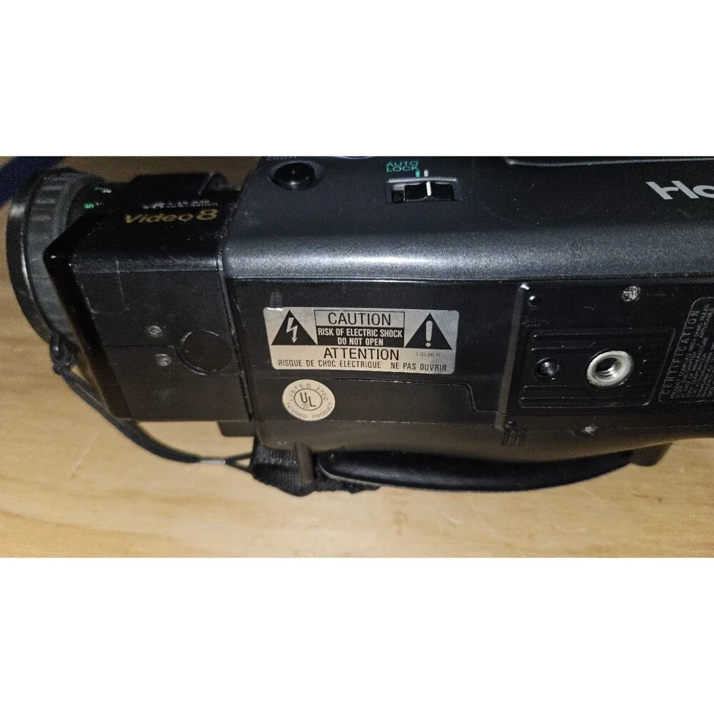 Sony Handycam CCD-F40 Video8 Camcorder w/ Manual Battery Powers On PART REPAIR
